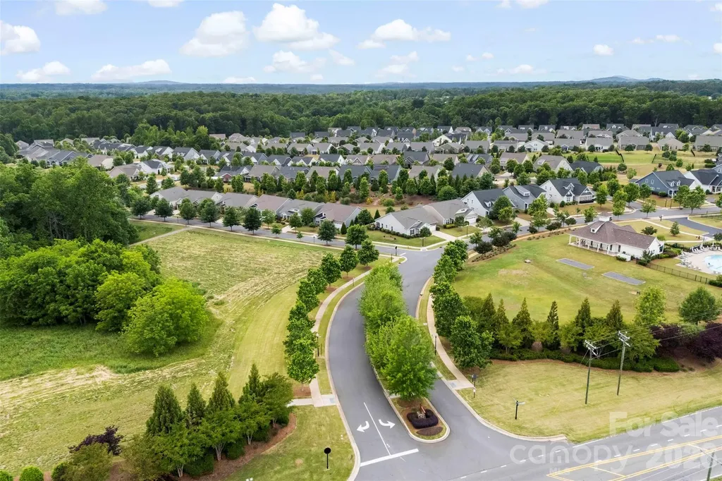 700 Wood Lily Drive Belmont NC 28012