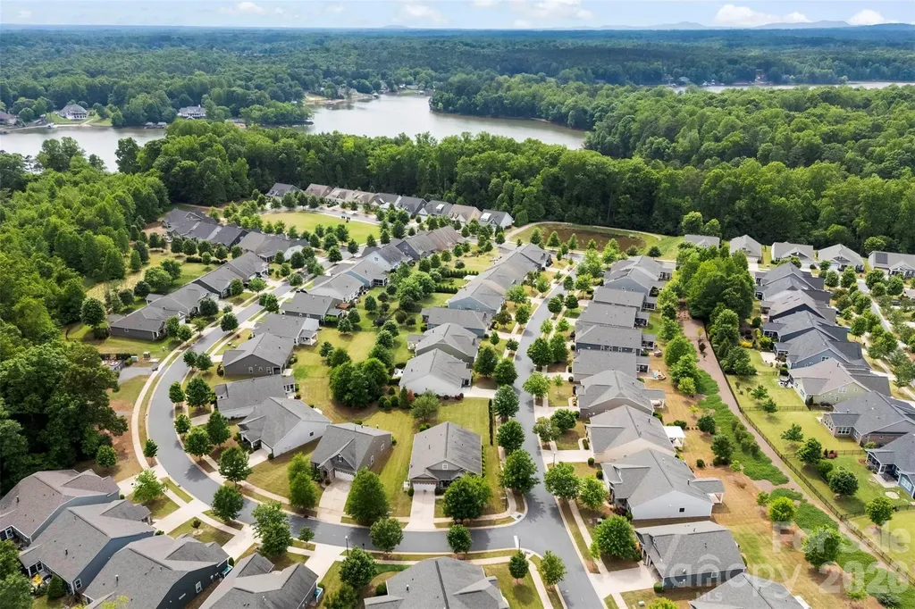 700 Wood Lily Drive Belmont NC 28012