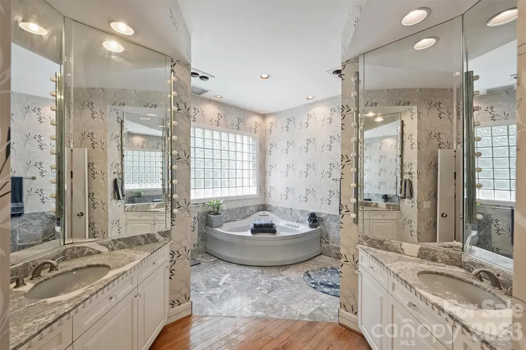 3301 Providence Plantation Lane Charlotte NC 28270