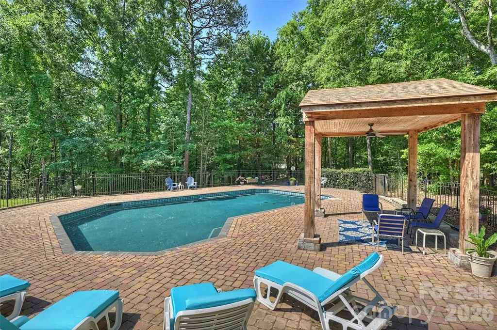 3301 Providence Plantation Lane Charlotte NC 28270