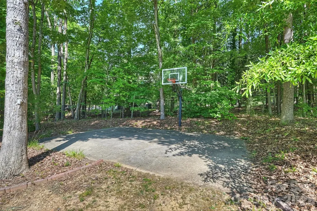 3301 Providence Plantation Lane Charlotte NC 28270