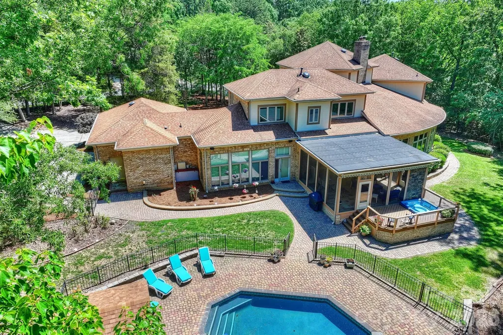 3301 Providence Plantation Lane Charlotte NC 28270