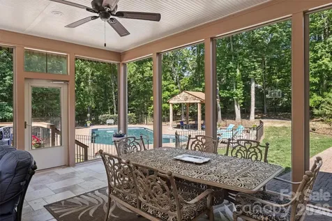 3301 Providence Plantation Lane Charlotte NC 28270
