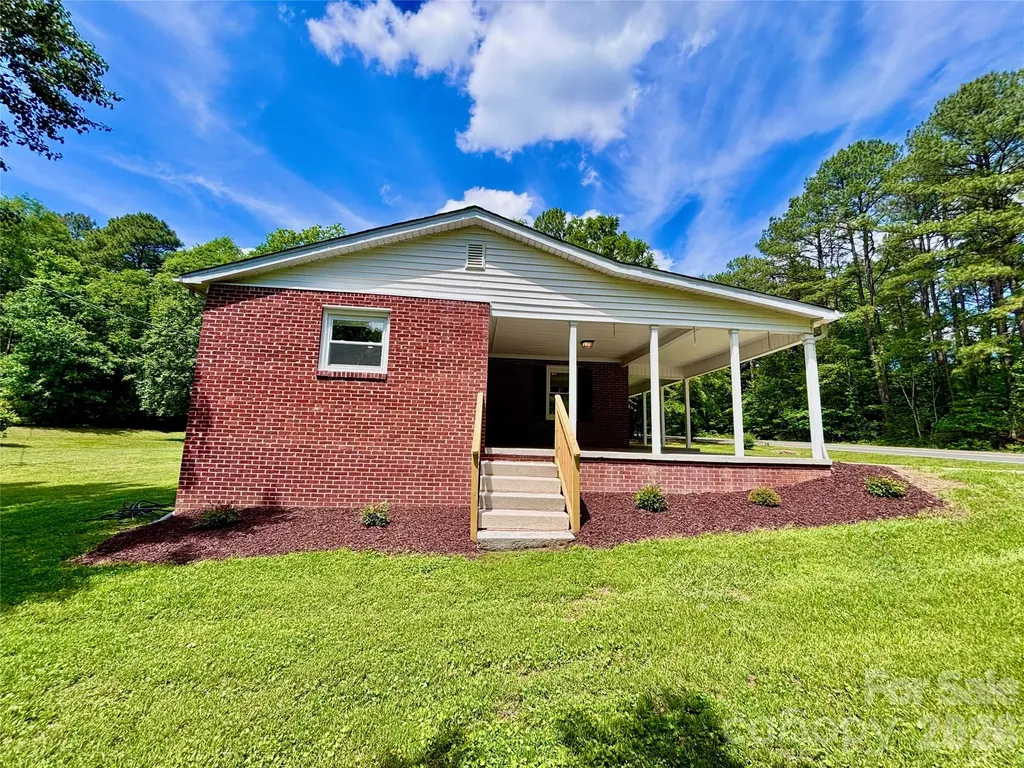 156 Doggett Grove Road Forest City NC 28043