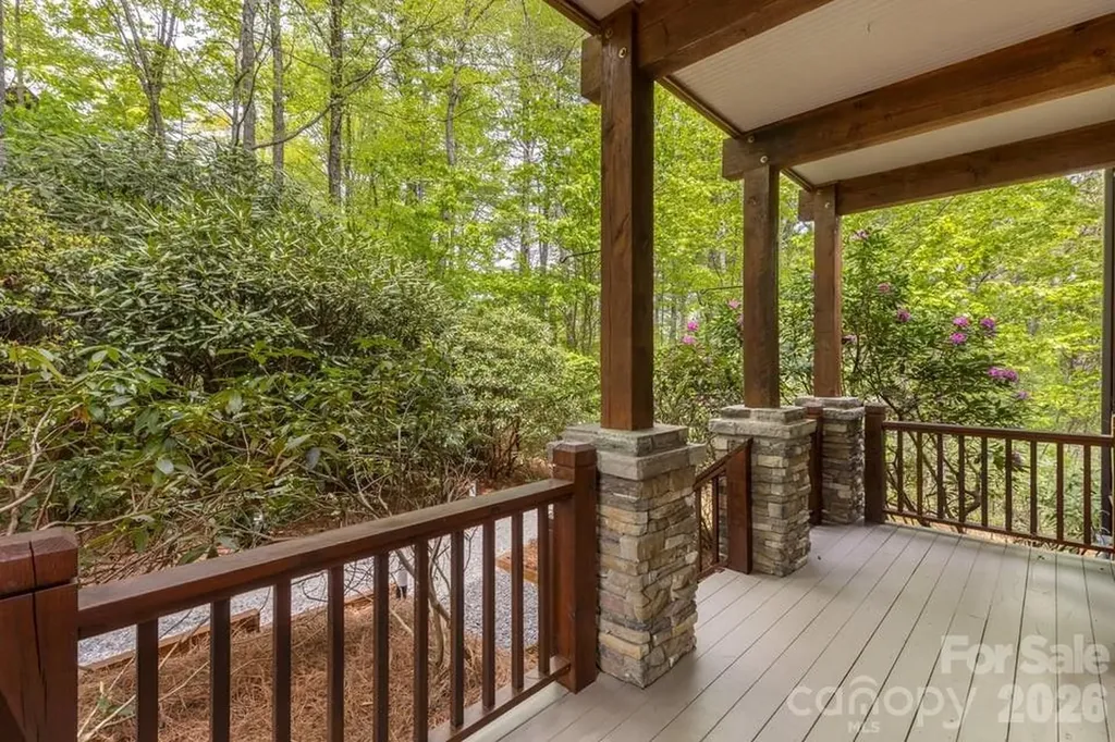 48 Bearfoot Lane Highlands NC 28741