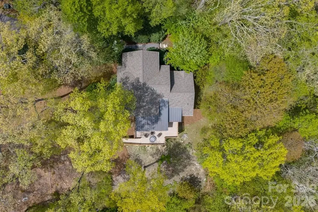 48 Bearfoot Lane Highlands NC 28741