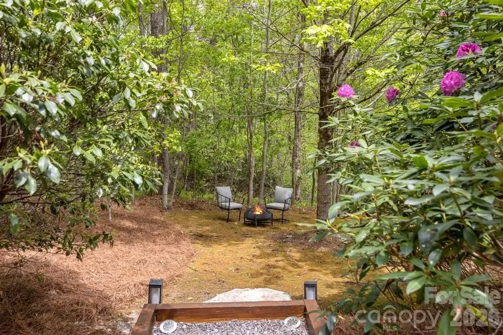 48 Bearfoot Lane Highlands NC 28741
