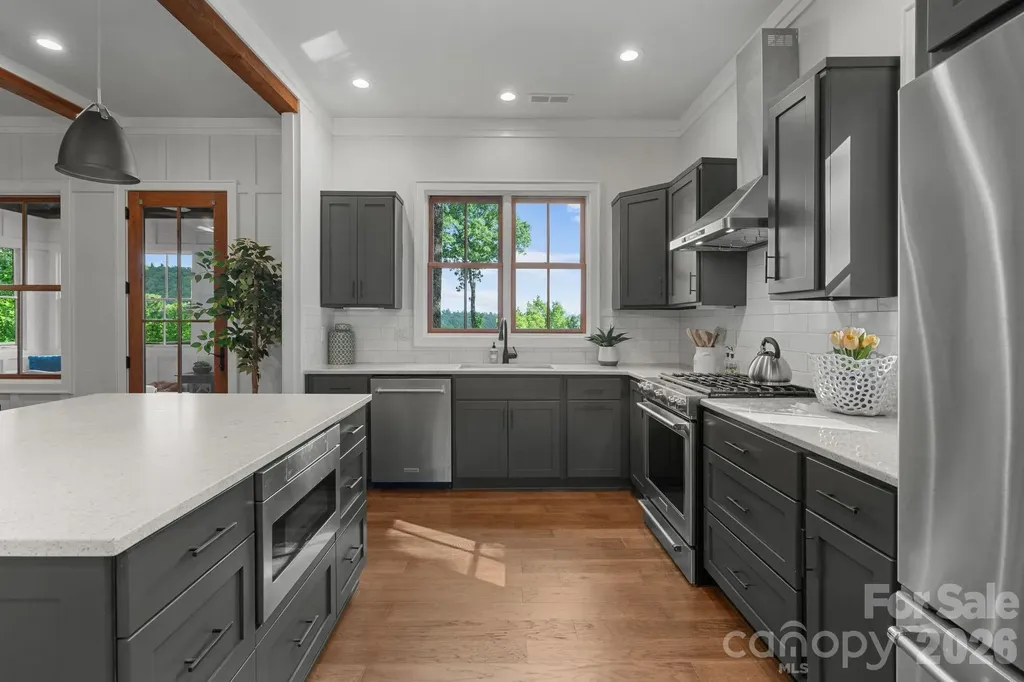 48 Bearfoot Lane Highlands NC 28741