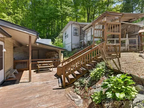 255 Westover Lane Burnsville NC 28714