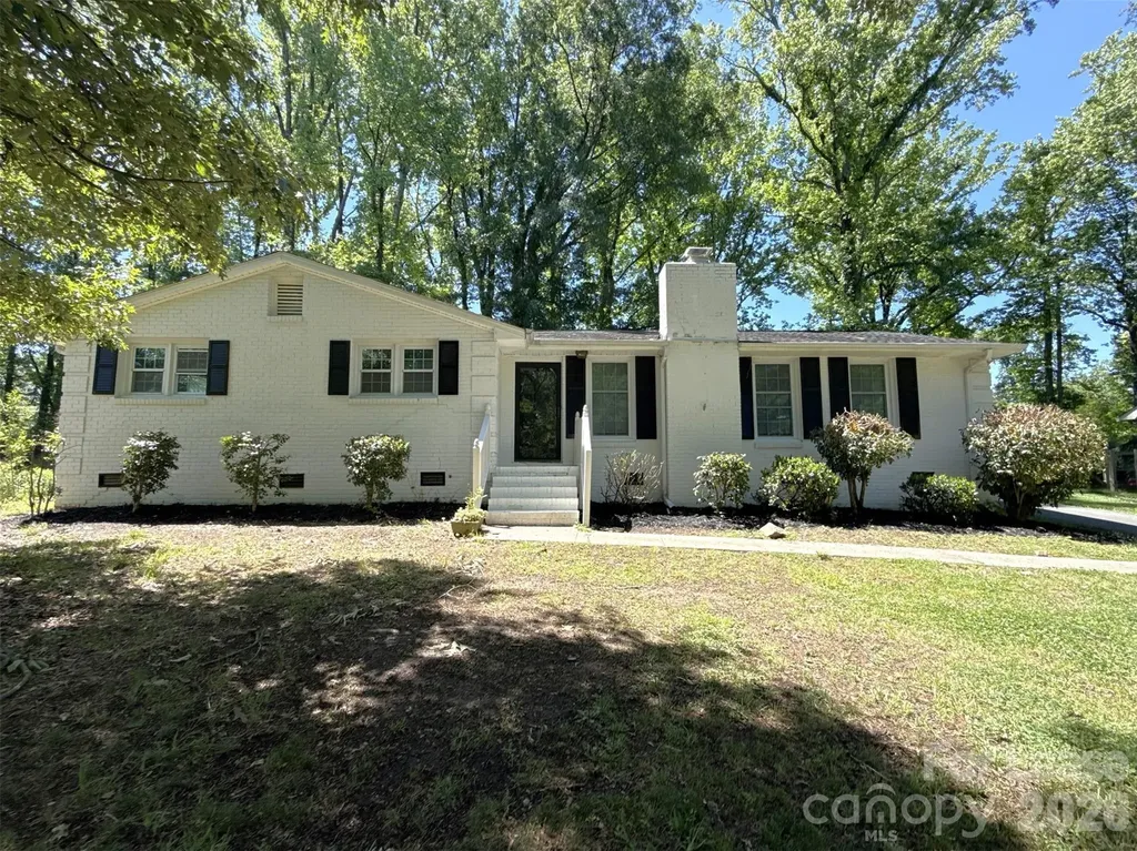5710 Charing Place Charlotte NC 28211