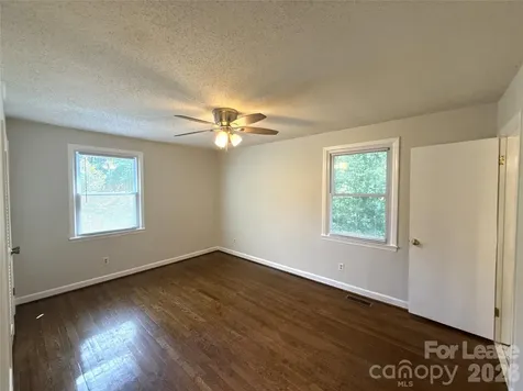 5710 Charing Place Charlotte NC 28211