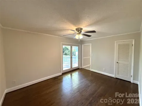 5710 Charing Place Charlotte NC 28211