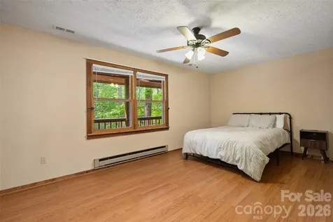 107 Pretty View Lane Waynesville NC 28786
