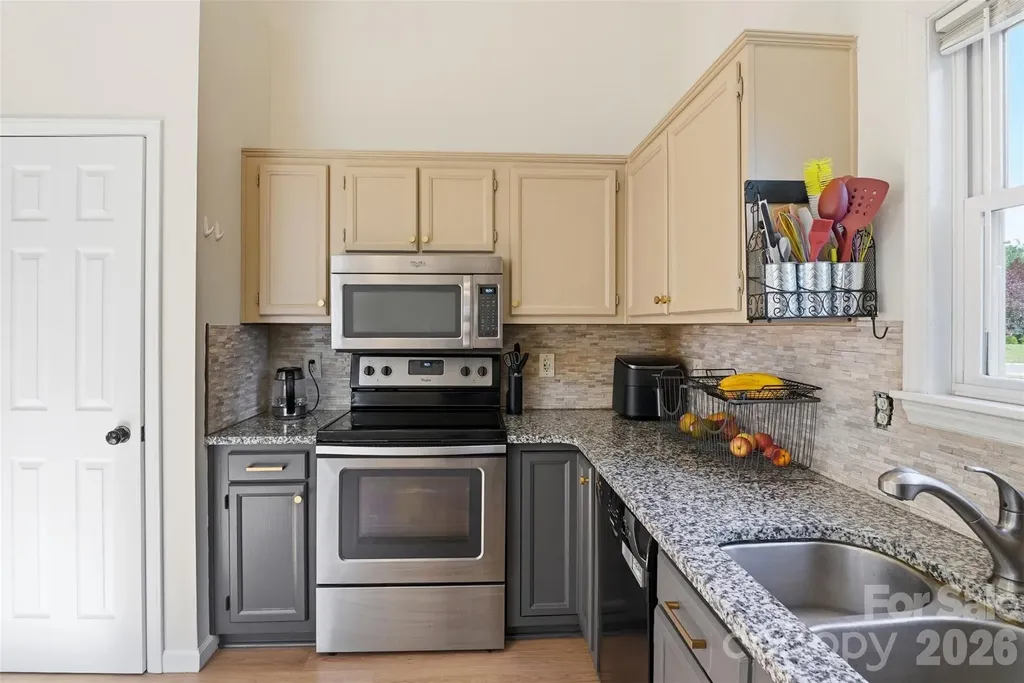 12025 Freshwell Road Charlotte NC 28273