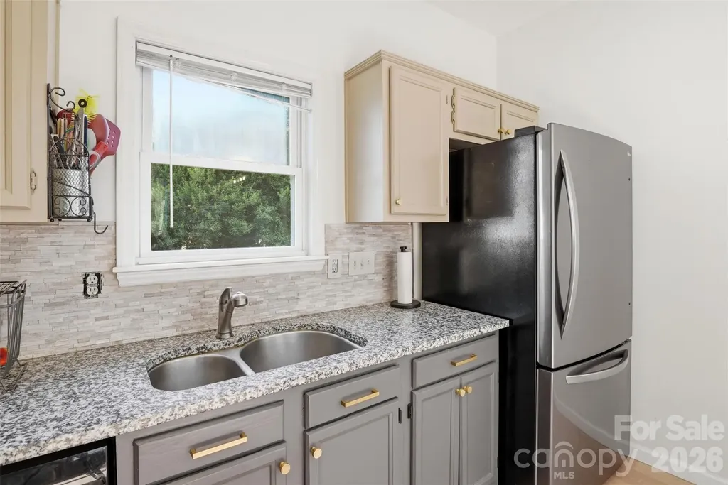 12025 Freshwell Road Charlotte NC 28273
