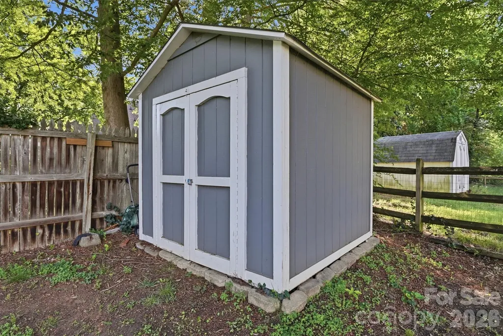 12025 Freshwell Road Charlotte NC 28273