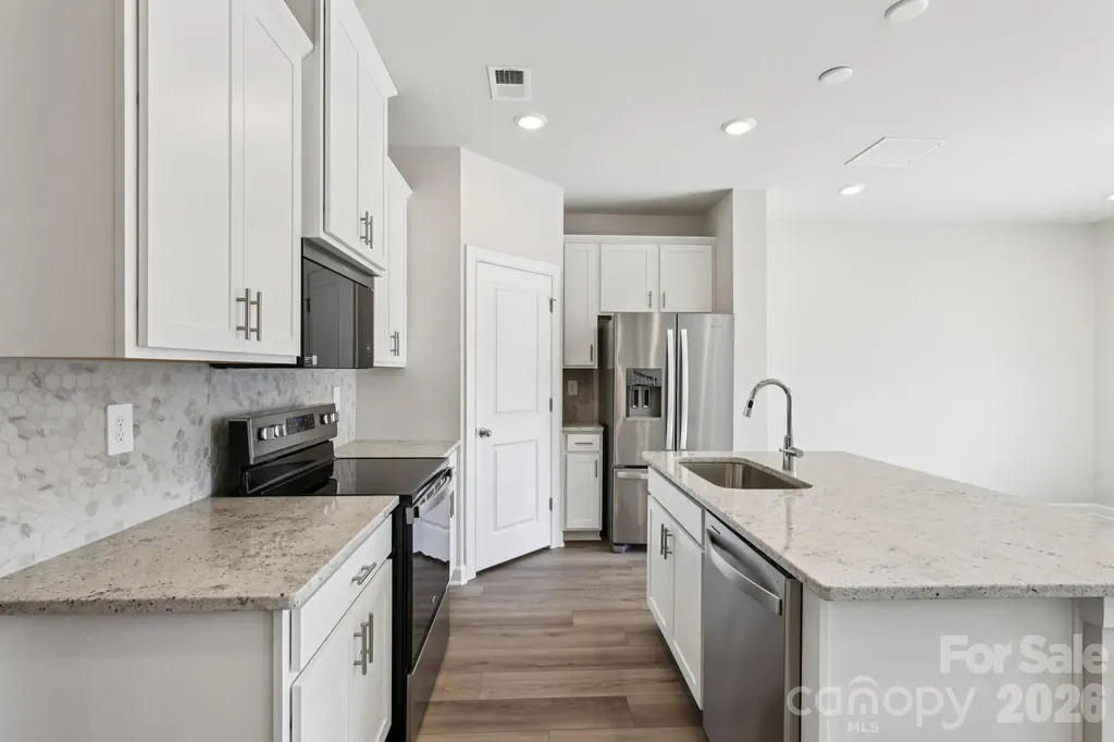9044 Foggy Brook Loop Charlotte NC 28216