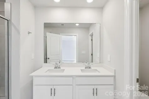 9044 Foggy Brook Loop Charlotte NC 28216