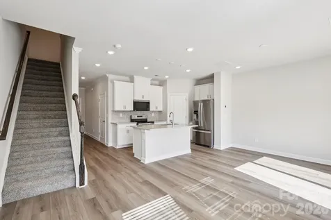 9044 Foggy Brook Loop Charlotte NC 28216