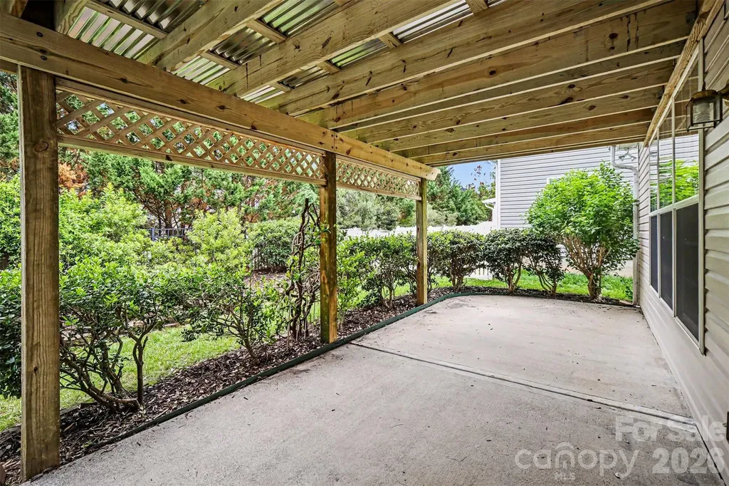 1116 Millbank Drive Matthews NC 28104