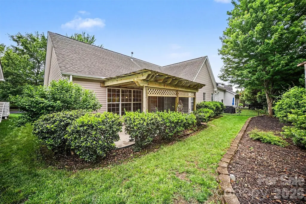 1116 Millbank Drive Matthews NC 28104