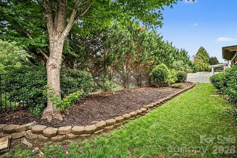 1116 Millbank Drive Matthews NC 28104