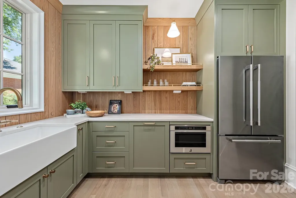 5555 Lansing Drive Charlotte NC 28270