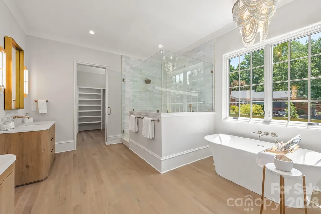 5555 Lansing Drive Charlotte NC 28270
