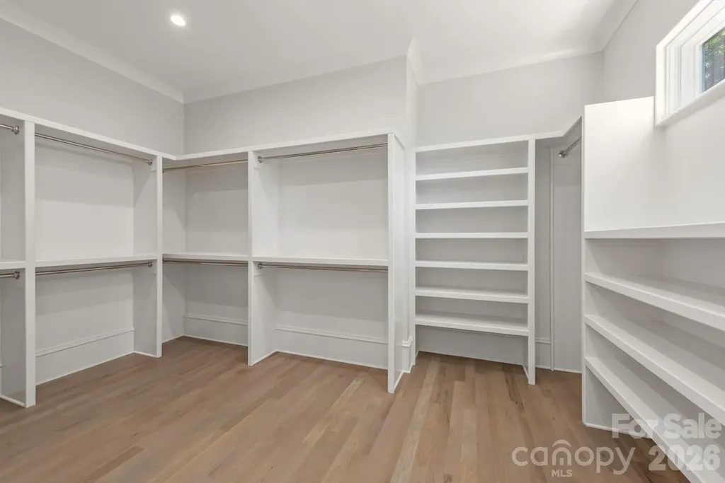 5555 Lansing Drive Charlotte NC 28270