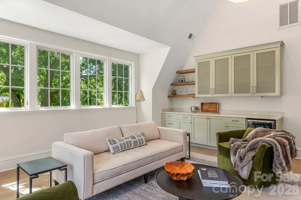5555 Lansing Drive Charlotte NC 28270