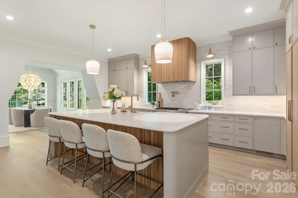 5555 Lansing Drive Charlotte NC 28270