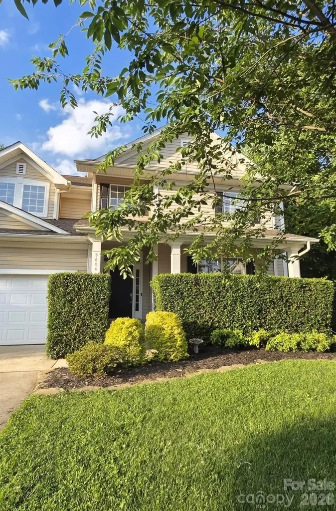 5604 Edgeweir Court Charlotte NC 28269