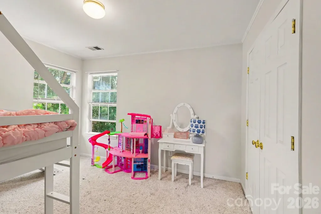 5604 Edgeweir Court Charlotte NC 28269