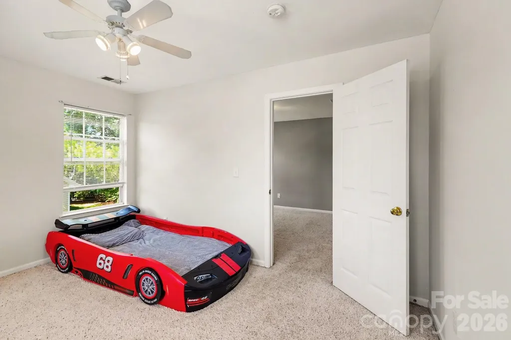 5604 Edgeweir Court Charlotte NC 28269