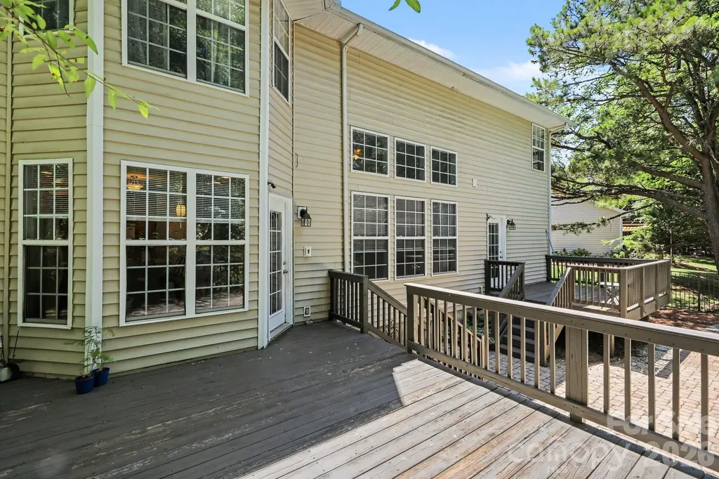 5604 Edgeweir Court Charlotte NC 28269
