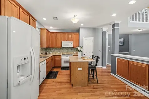 5604 Edgeweir Court Charlotte NC 28269