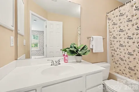 5604 Edgeweir Court Charlotte NC 28269