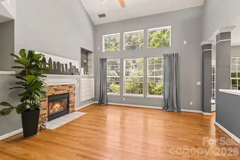 5604 Edgeweir Court Charlotte NC 28269