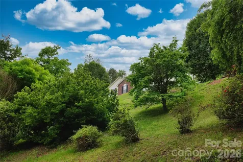1798 New Stock Road Weaverville NC 28787