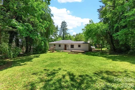 411 Hillcrest Circle Hendersonville NC 28792