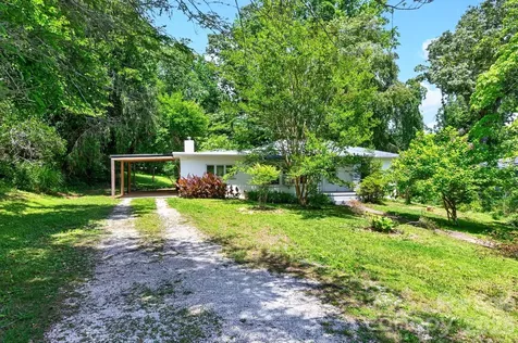 411 Hillcrest Circle Hendersonville NC 28792