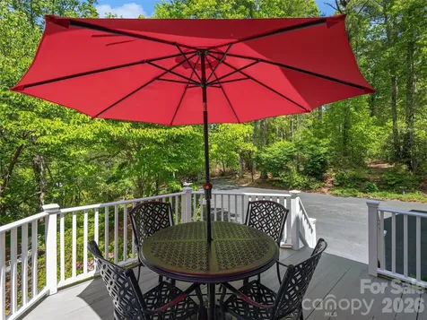 81 Old Gap Creek Road Fairview NC 28730