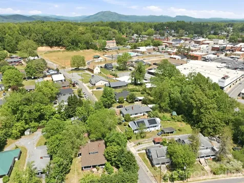 77 Pulliam Street Marion NC 28752