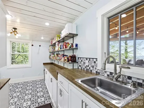 110 Soaring Mountain Drive Waynesville NC 28786