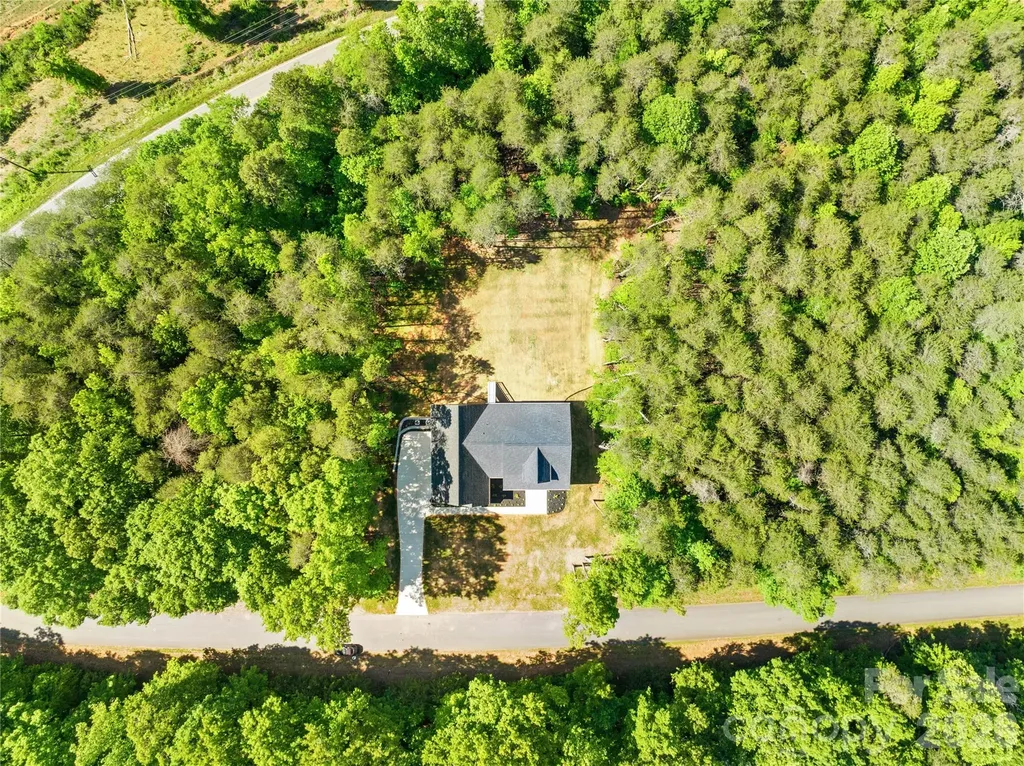 123 Pier Drive Statesville NC 28677