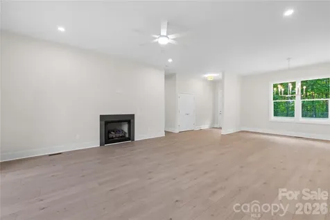 123 Pier Drive Statesville NC 28677