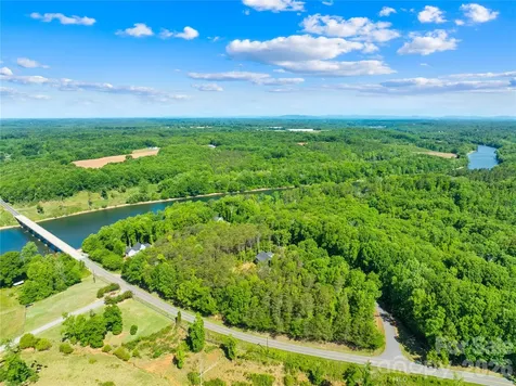 123 Pier Drive Statesville NC 28677