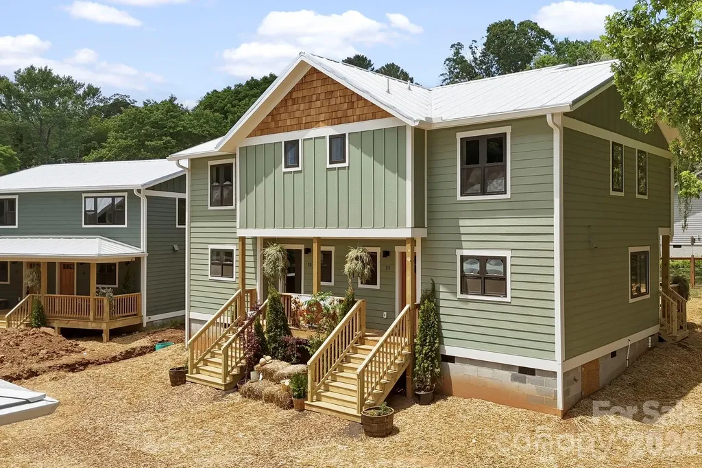 11 Fireside Drive Asheville NC 28806