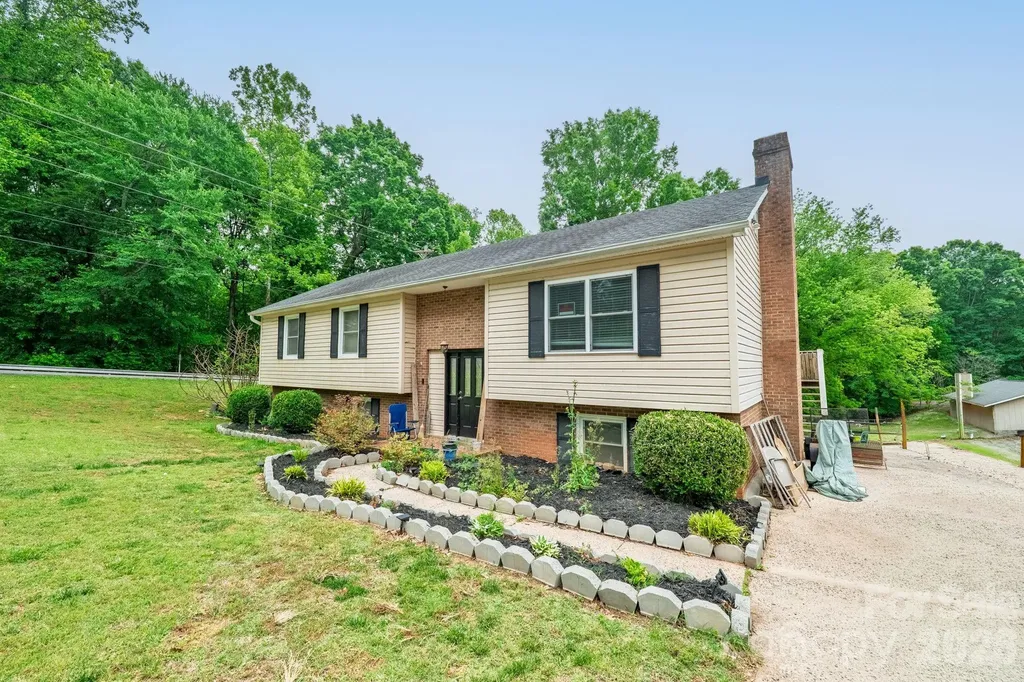 501 Old Farm Road Statesville NC 28625
