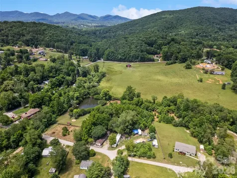 9999 Lollis Road Candler NC 28715